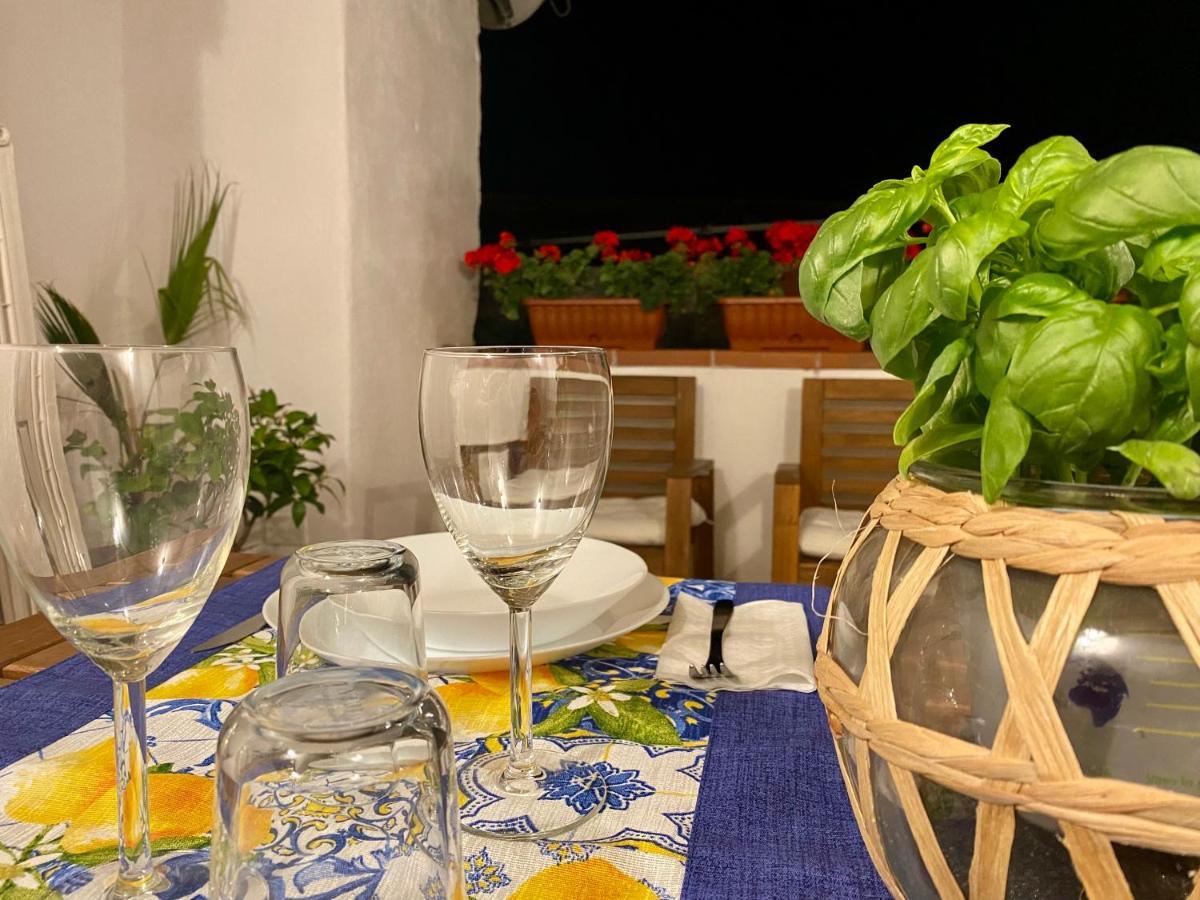 Appartamento Casa Con Terrazzo In Centro Napoli Esterno foto