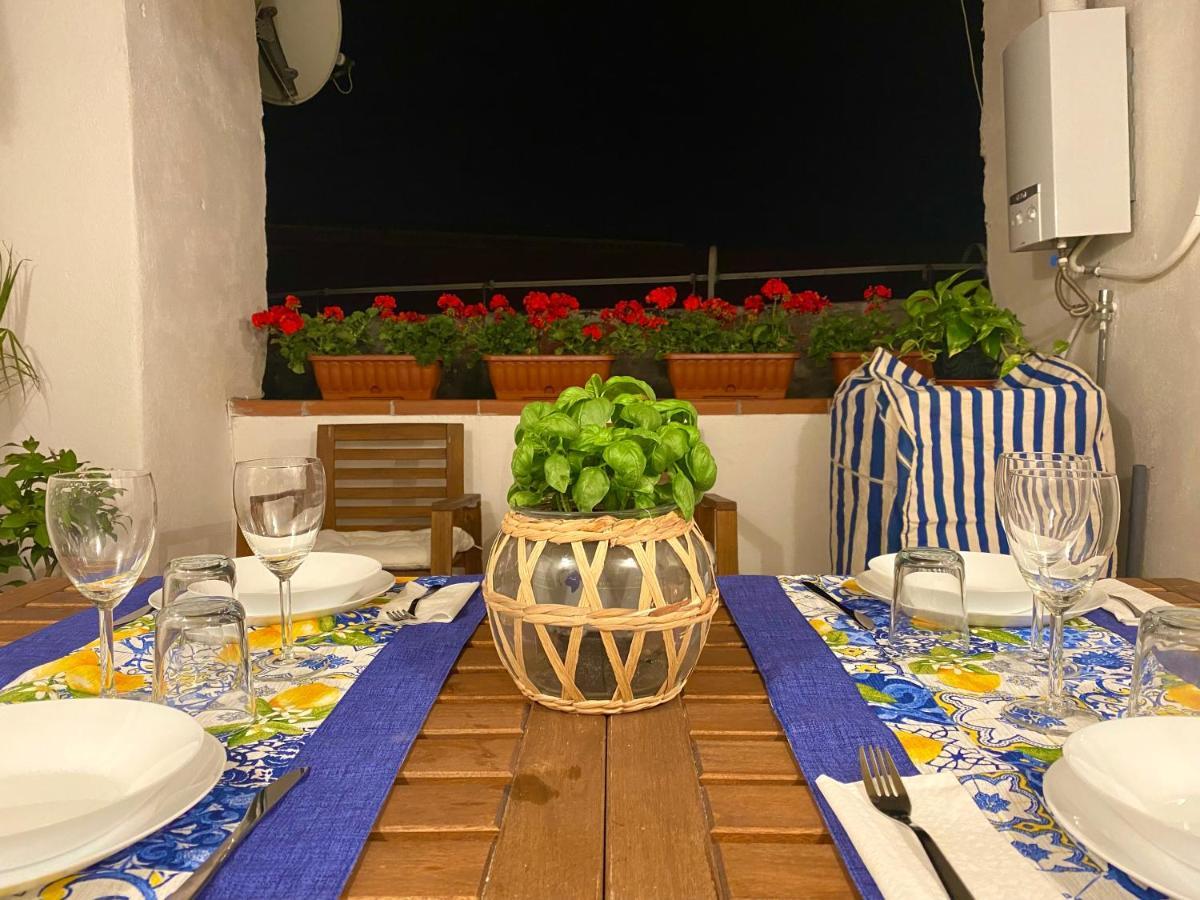 Appartamento Casa Con Terrazzo In Centro Napoli Esterno foto